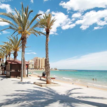 Appartement Zoa Happy Vacations à Torrevieja Extérieur photo