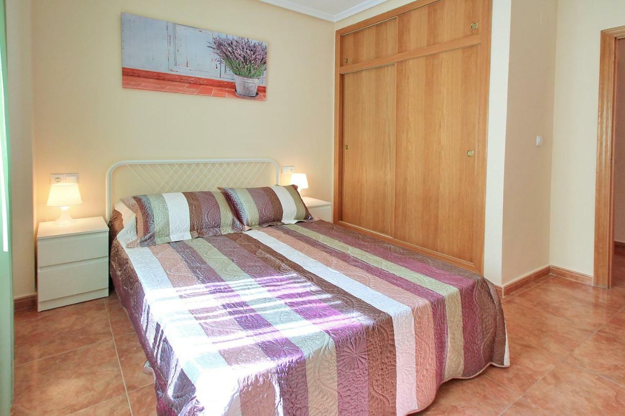 Appartement Zoa Happy Vacations à Torrevieja Extérieur photo