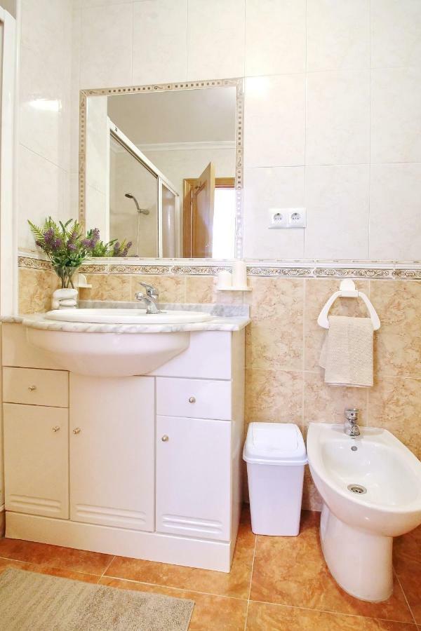 Appartement Zoa Happy Vacations à Torrevieja Extérieur photo